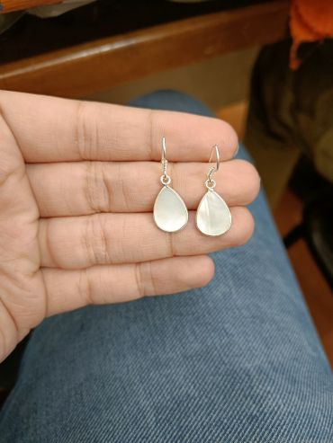 Mother of Pearl Drop Earring in 925 Sterling Silver